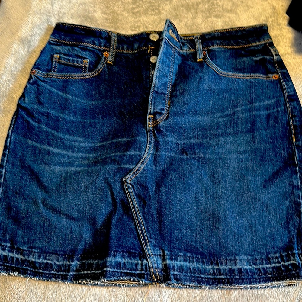 Old Navy Blue Jean size 8 skirt